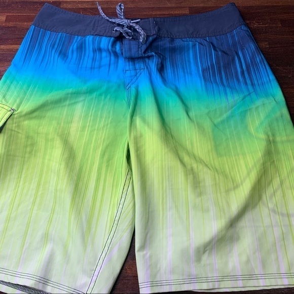 Quicksilver swim suit - Picture 1 of 3